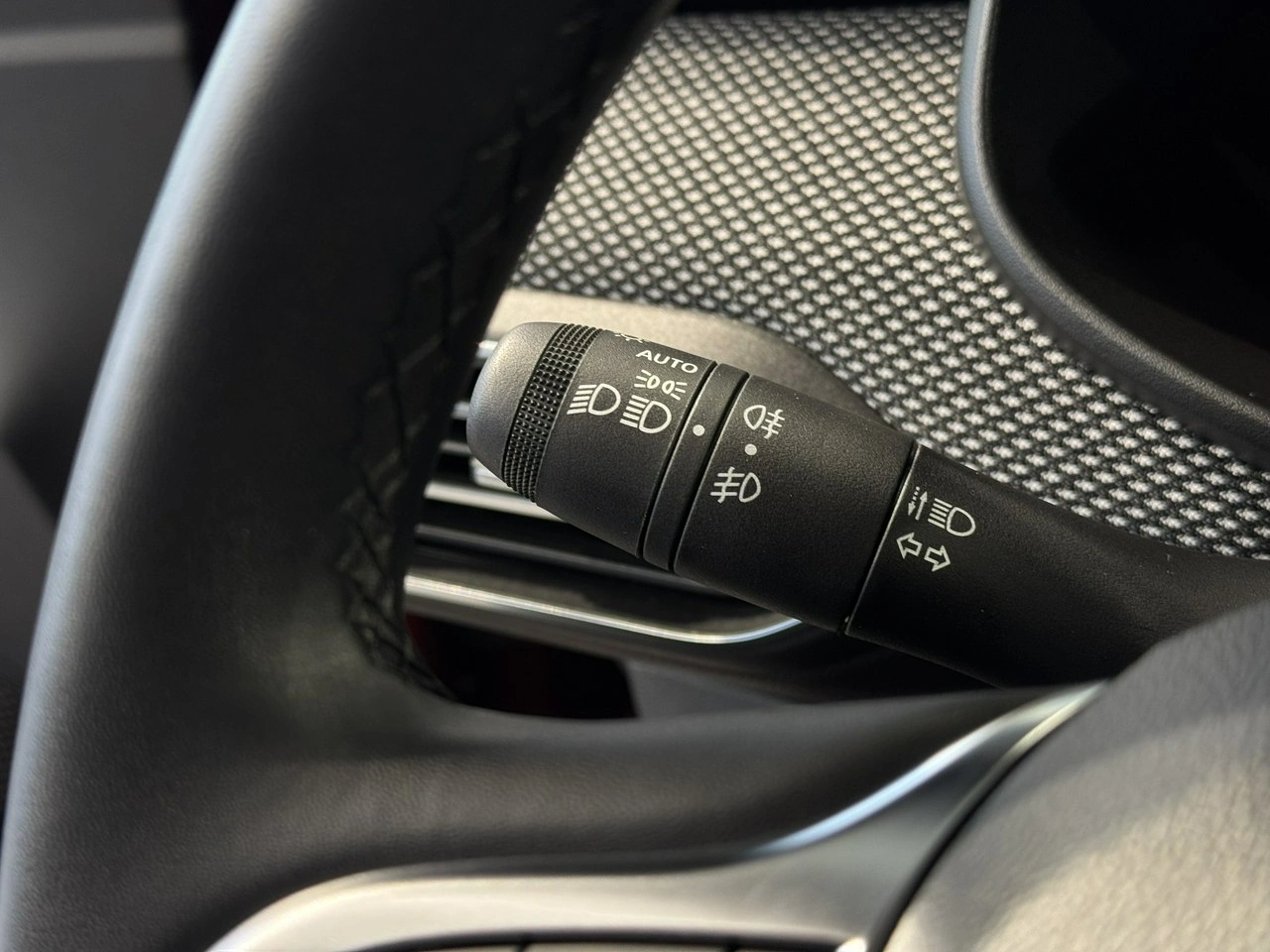 Dacia Sandero - Zdjęcie 14