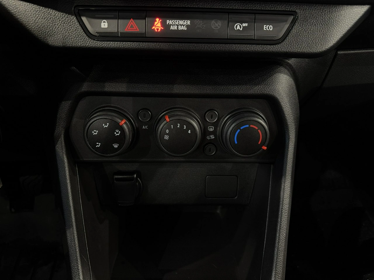 Dacia Sandero - Zdjęcie 21