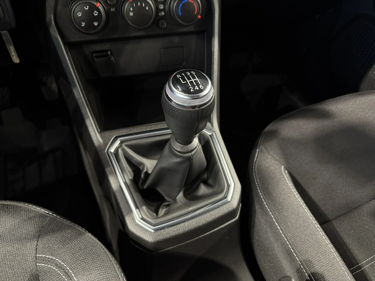 Dacia Sandero - Zdjęcie 22