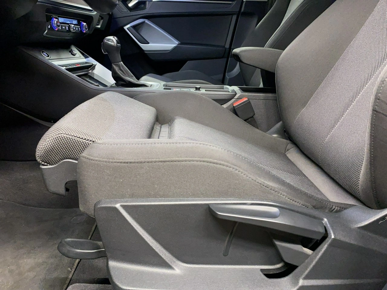 Audi Q3 - Zdjęcie 12