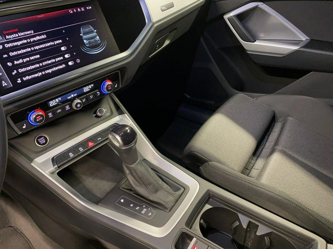 Audi Q3 - Zdjęcie 23