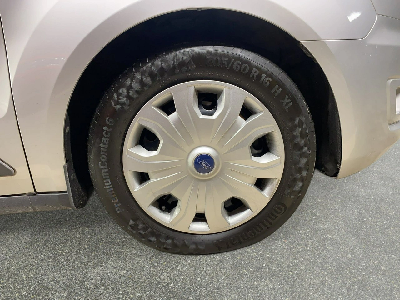 Ford Transit Connect - Zdjęcie 9