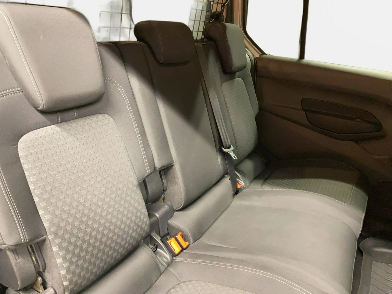 Ford Transit Connect - Zdjęcie 15