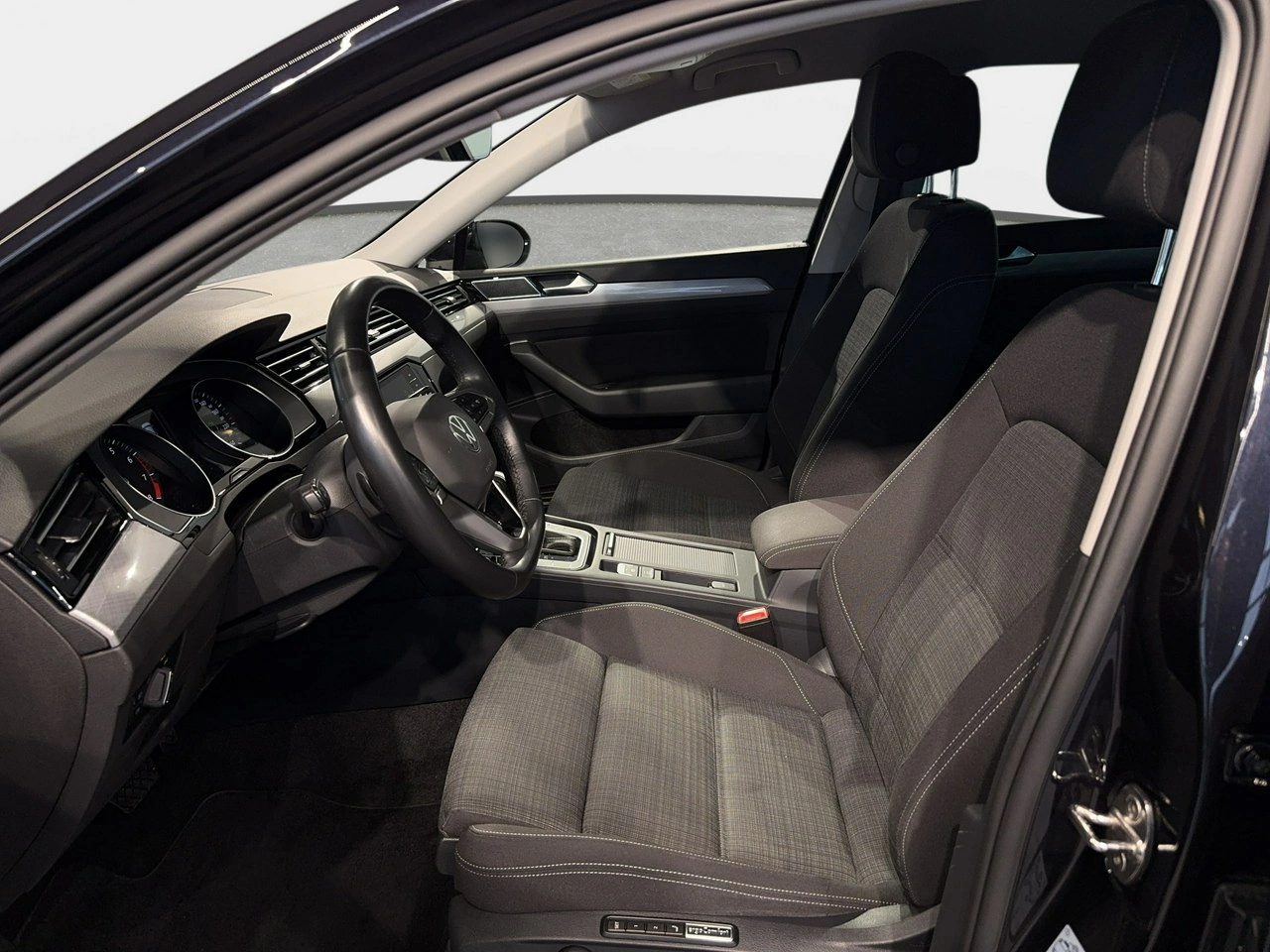 Volkswagen Passat - Zdjęcie 11