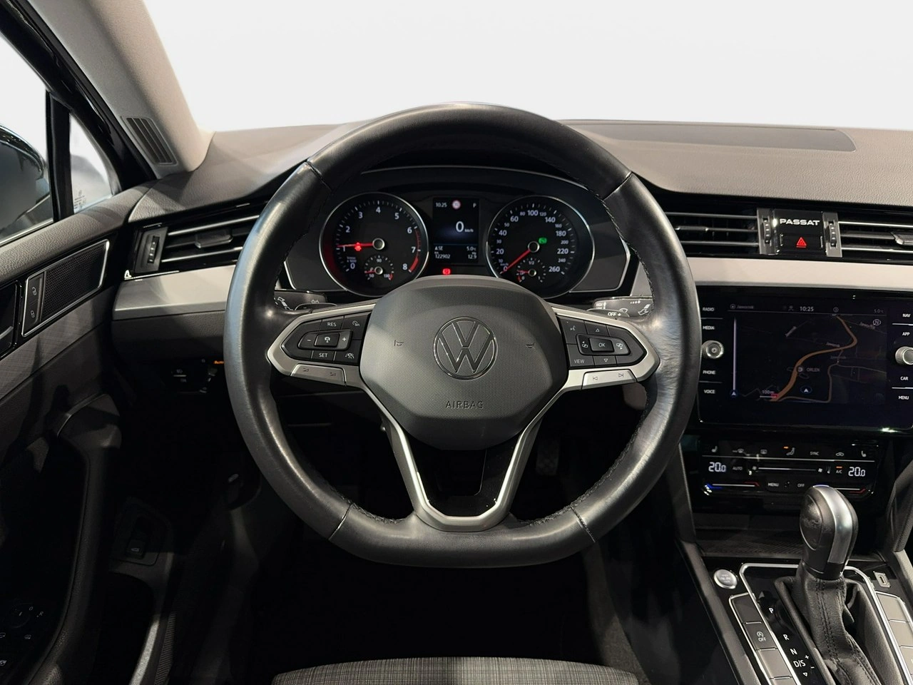 Volkswagen Passat - Zdjęcie 17