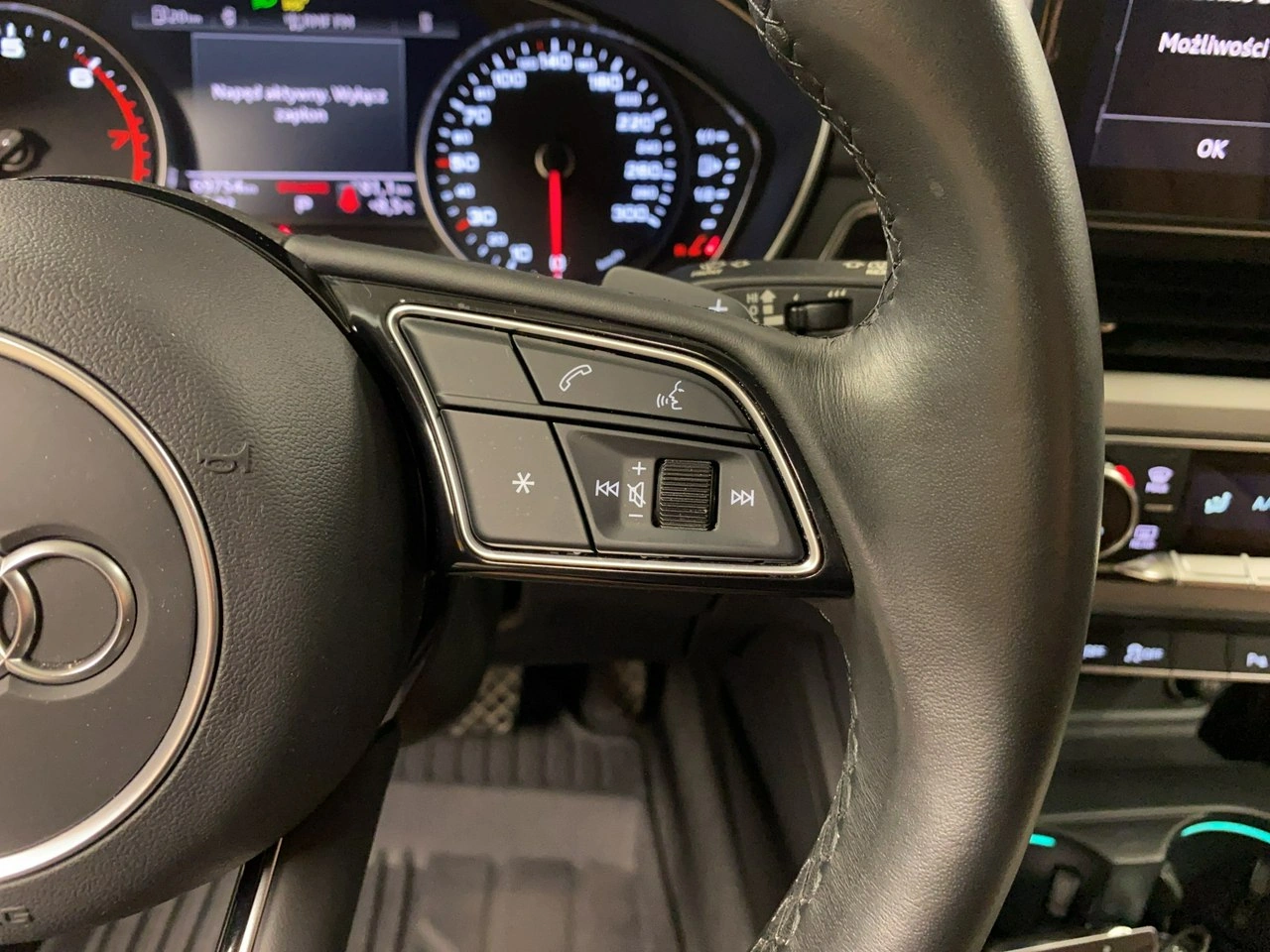 Audi A4 - Zdjęcie 22