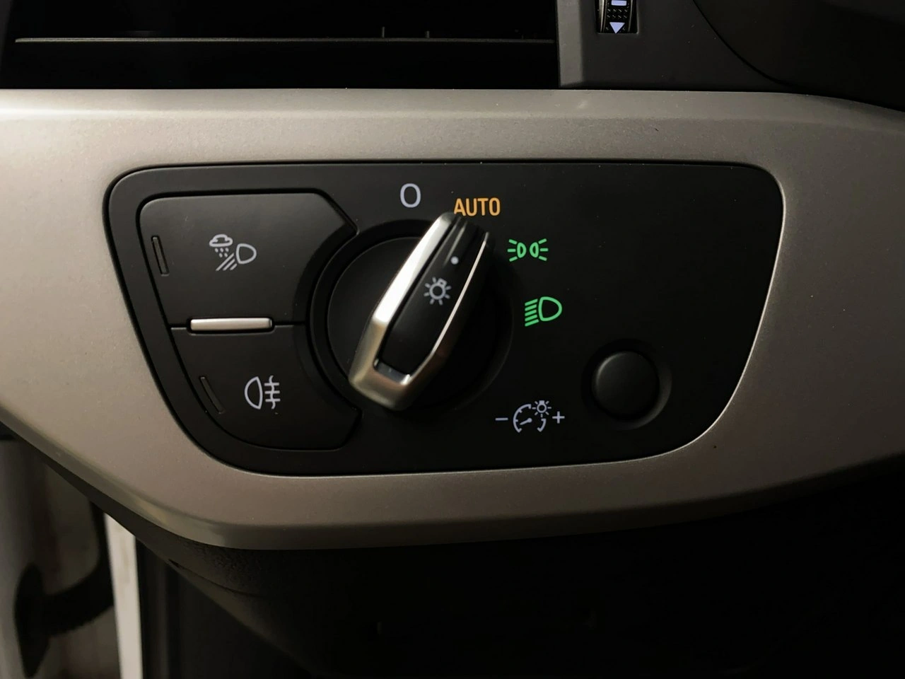 Audi A4 - Zdjęcie 33