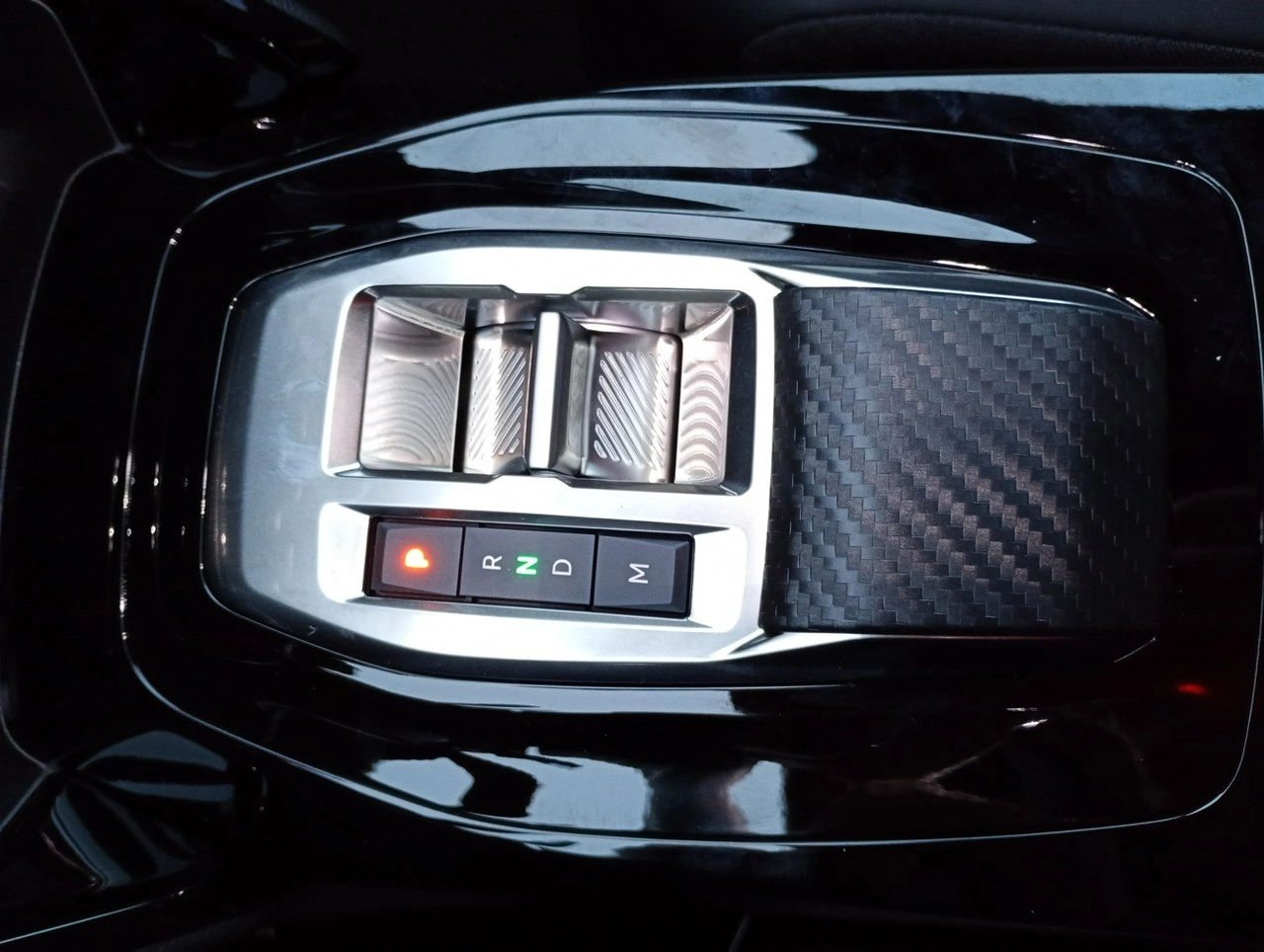 Peugeot 2008 - Zdjęcie 17