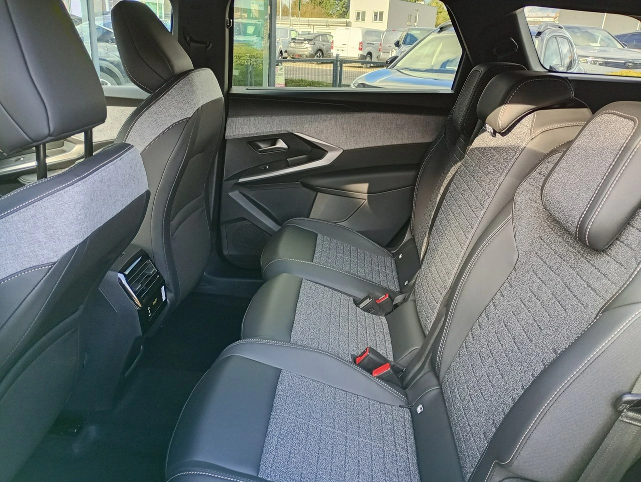 Peugeot 5008 - Zdjęcie 16