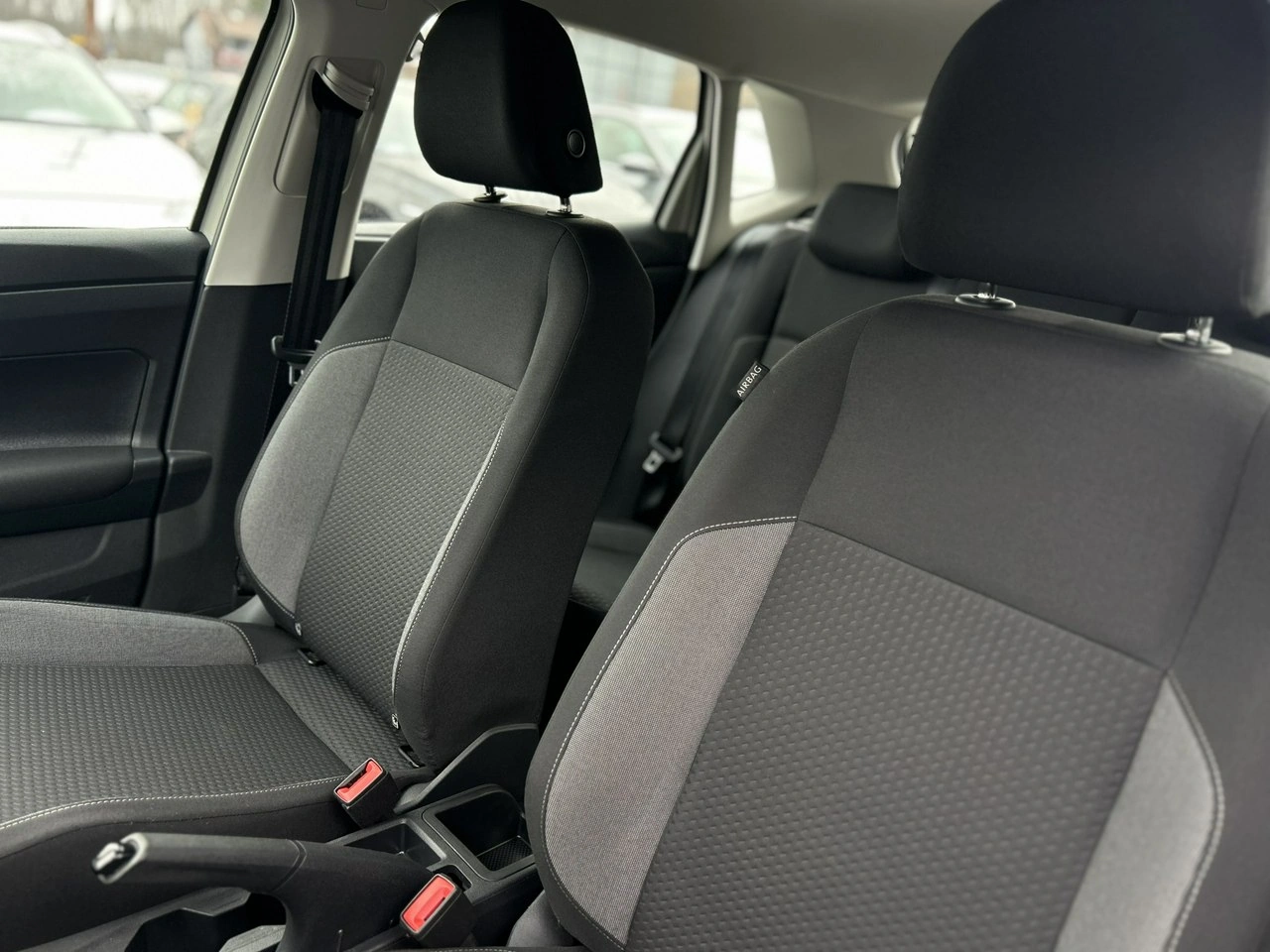 Volkswagen Polo - Zdjęcie 10