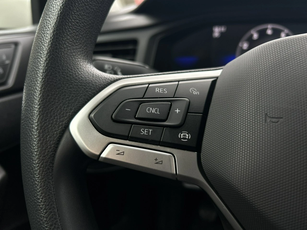 Volkswagen Polo - Zdjęcie 16