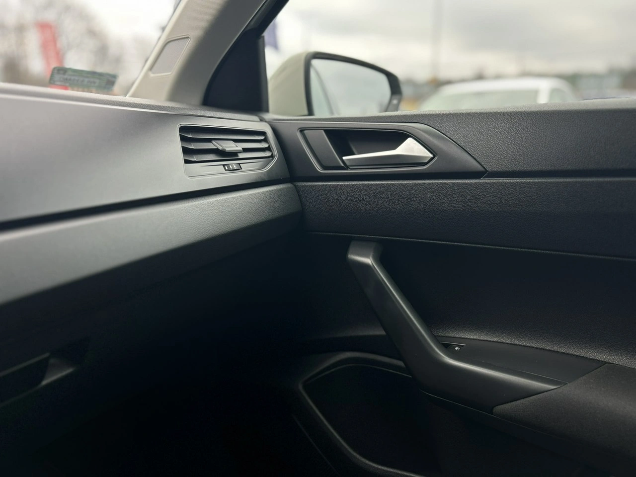 Volkswagen Polo - Zdjęcie 27