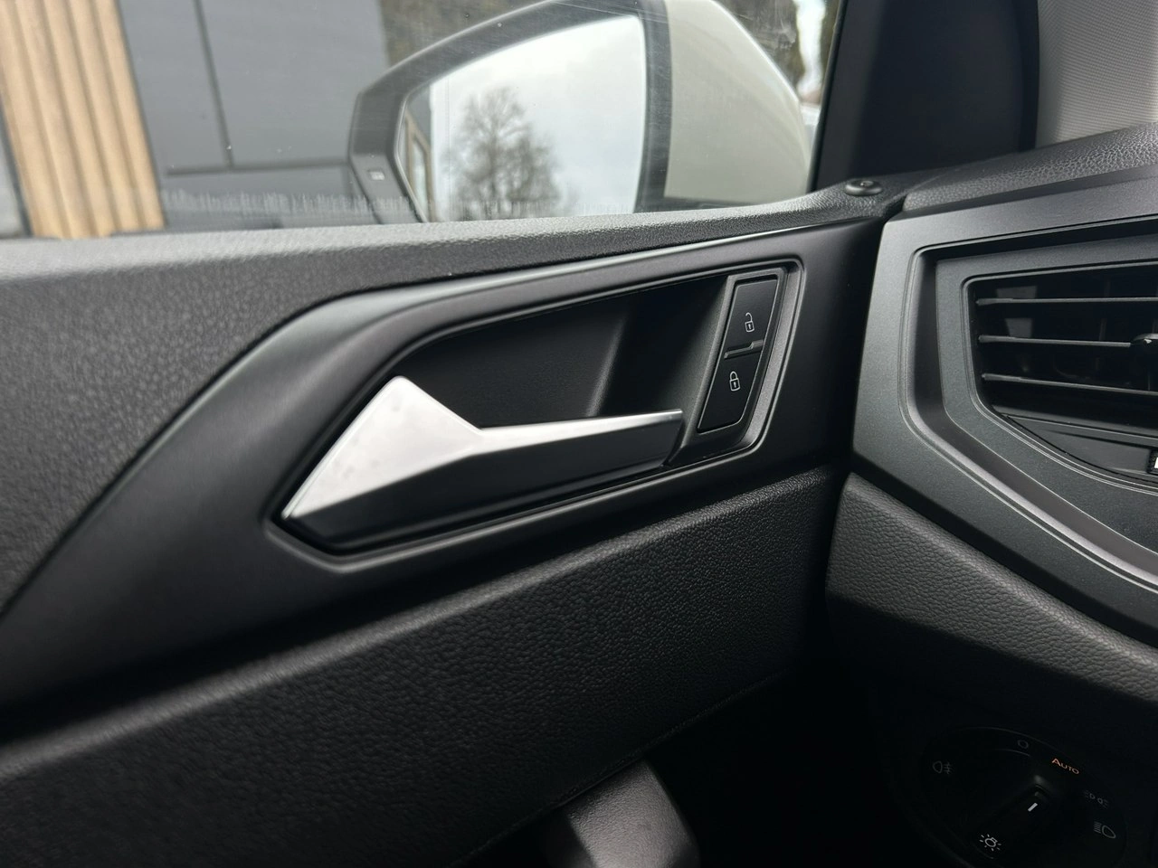 Volkswagen Polo - Zdjęcie 30