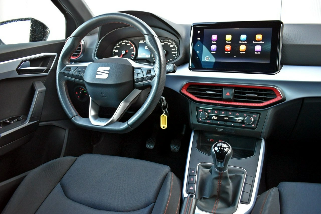 Seat Arona - Zdjęcie 16