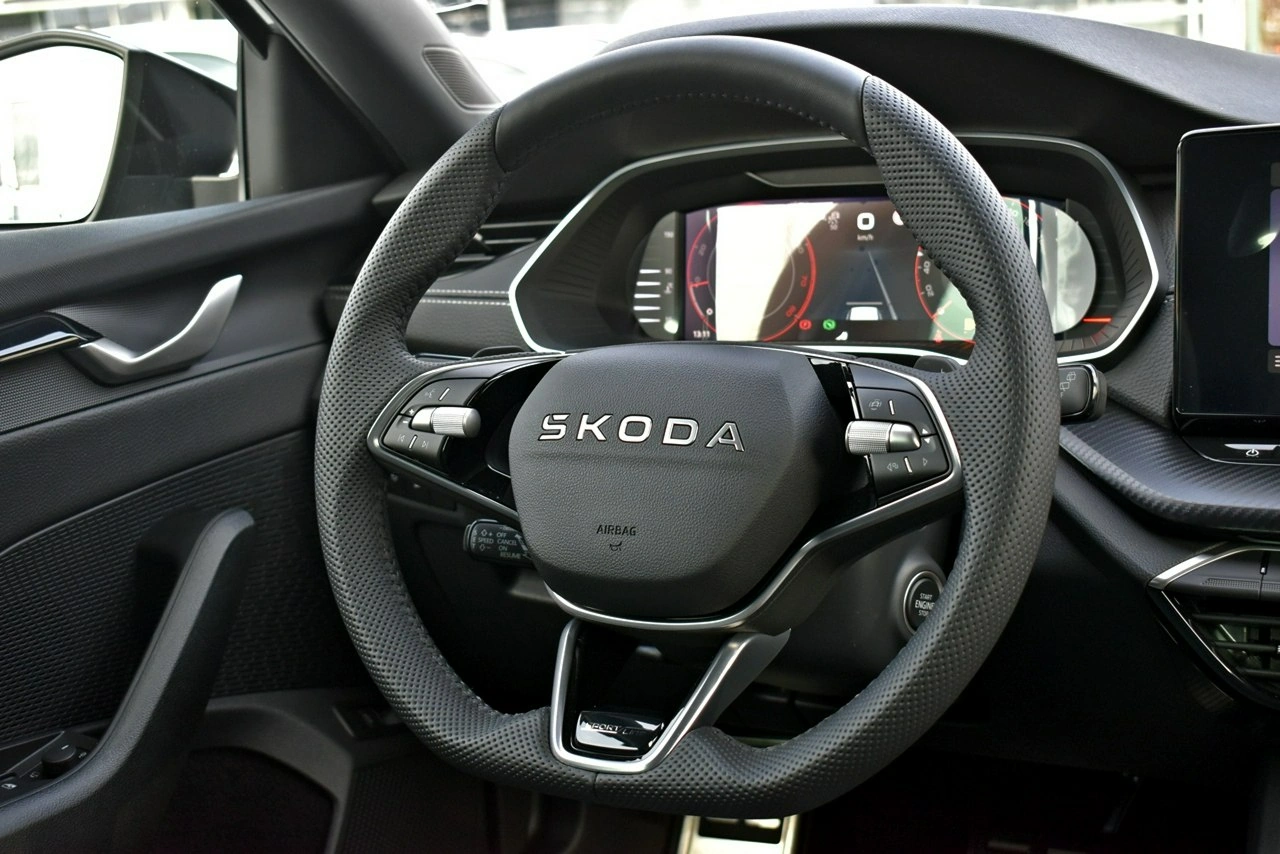 Skoda Octavia - Zdjęcie 16