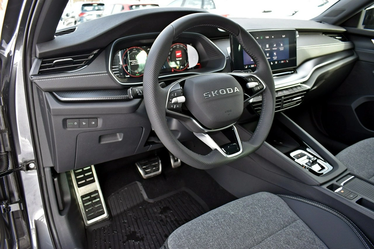 Skoda Octavia - Zdjęcie 8