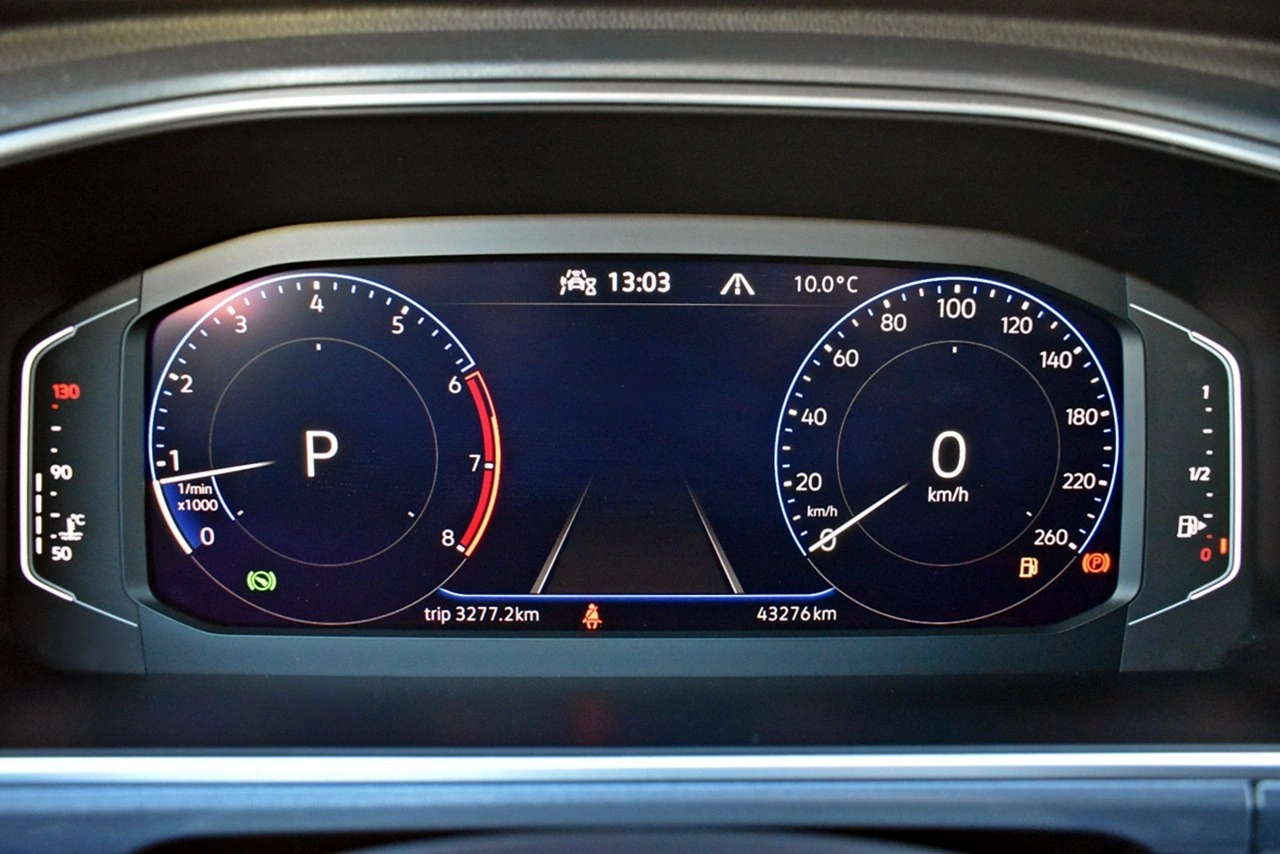 Volkswagen T-Roc - Zdjęcie 15