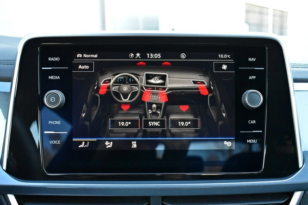 Volkswagen T-Roc - Zdjęcie 24