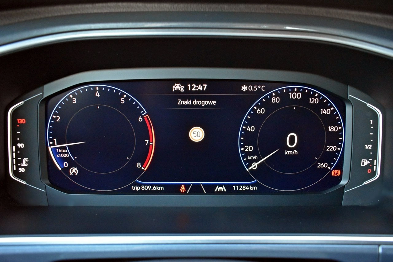 Volkswagen T-Roc - Zdjęcie 15