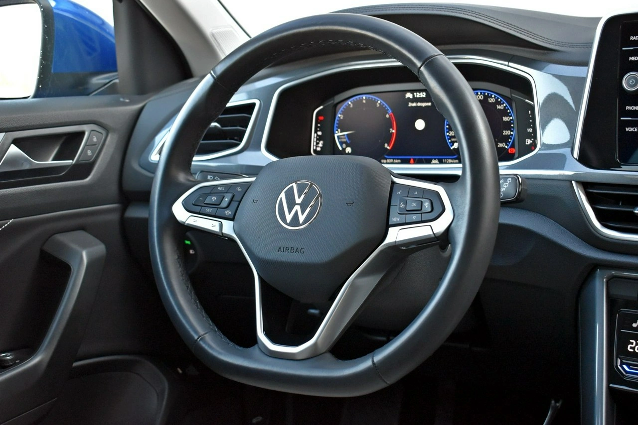 Volkswagen T-Roc - Zdjęcie 17