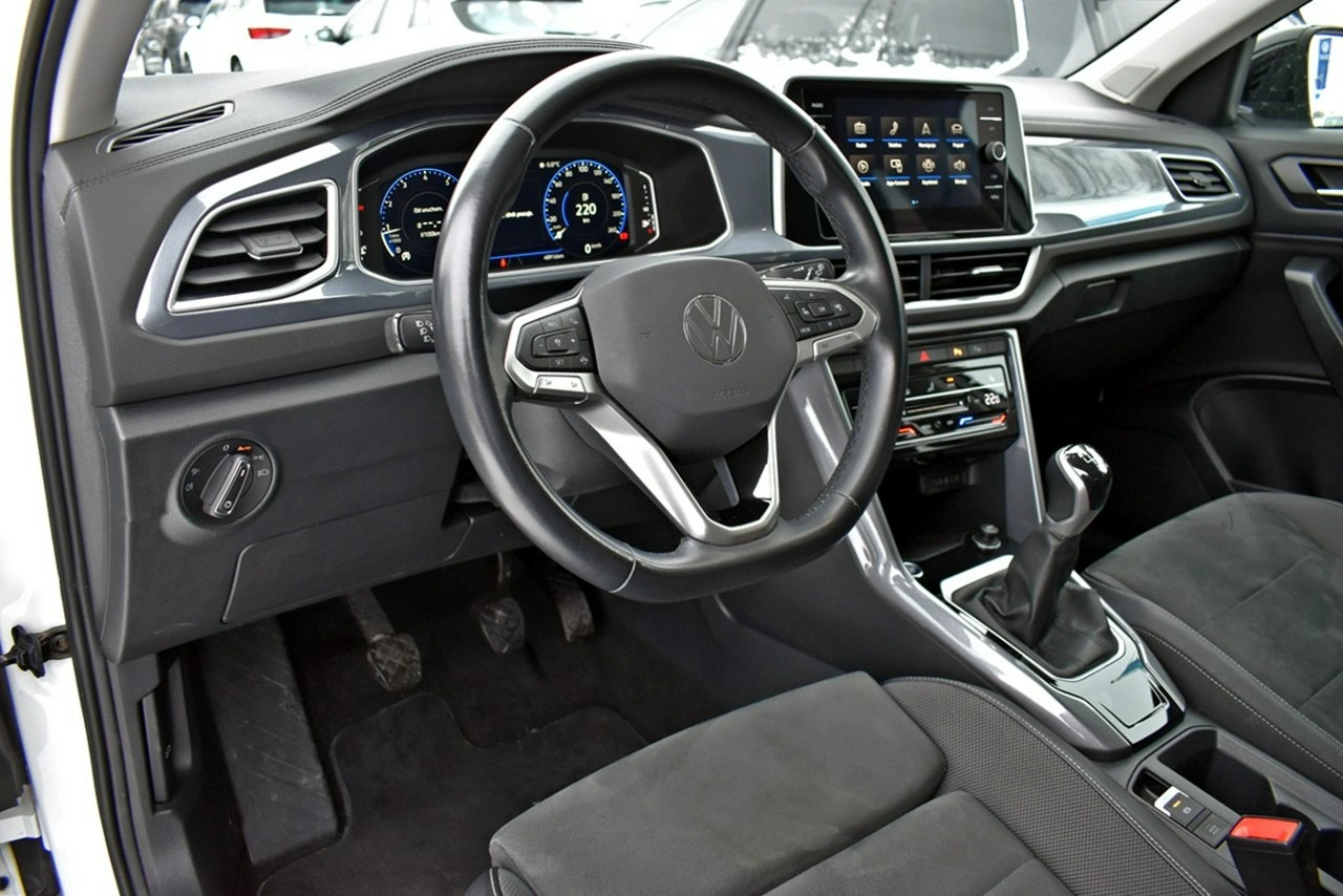 Volkswagen T-Roc - Zdjęcie 9
