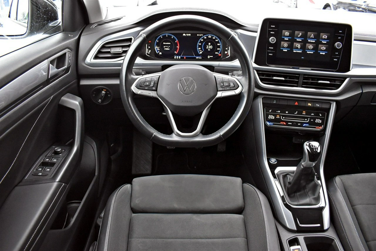 Volkswagen T-Roc - Zdjęcie 14