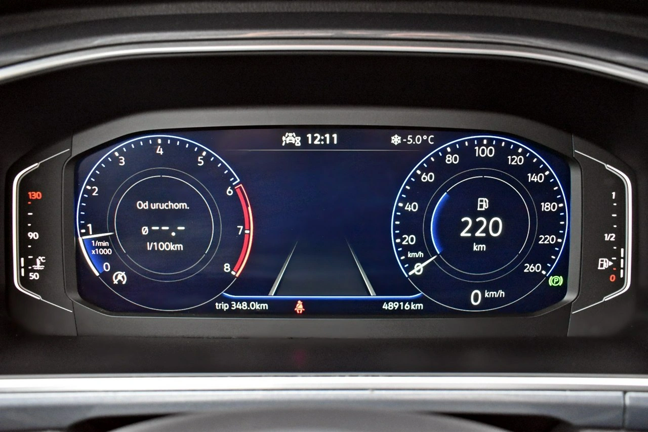 Volkswagen T-Roc - Zdjęcie 16