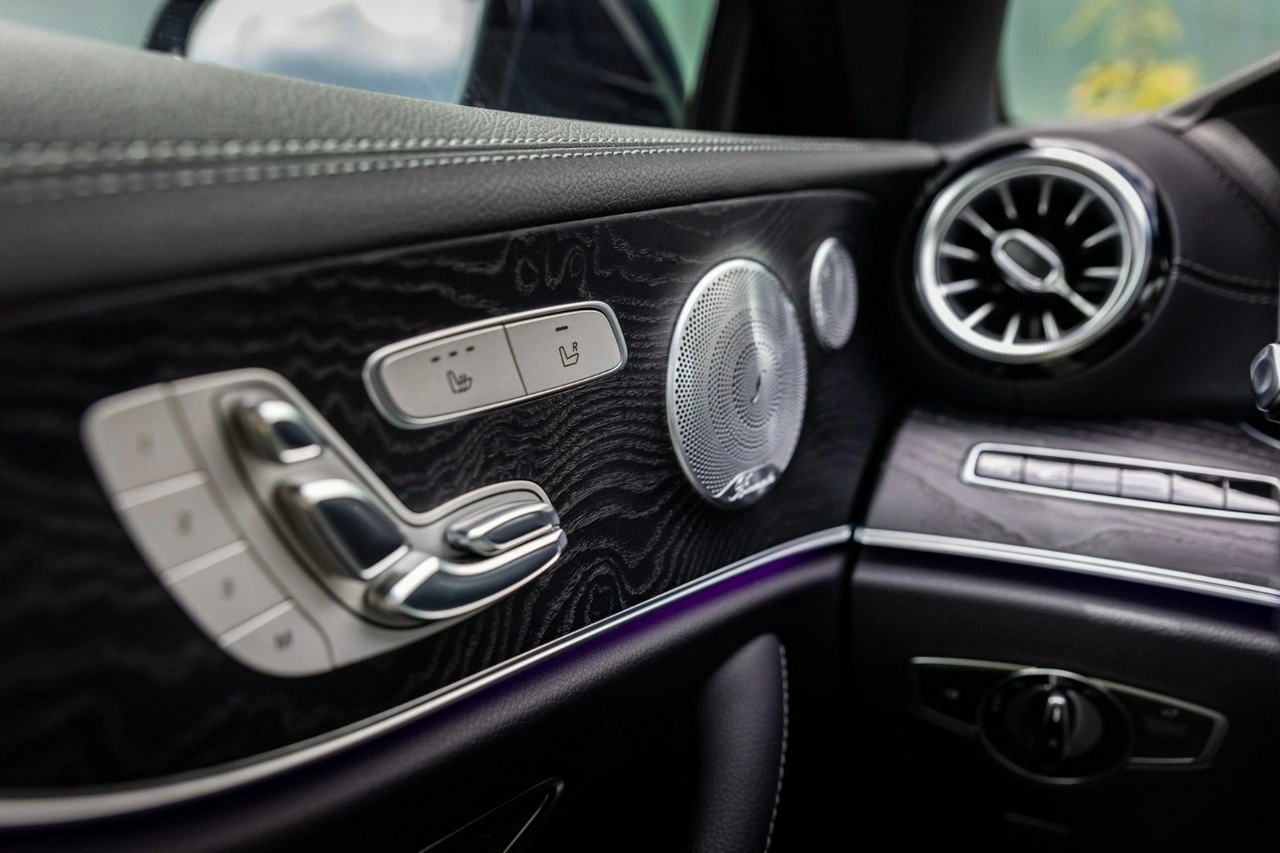 Mercedes E 220 - Zdjęcie 11