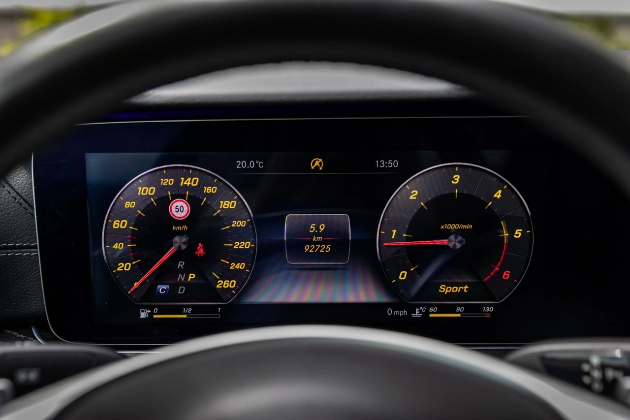 Mercedes E 220 - Zdjęcie 16