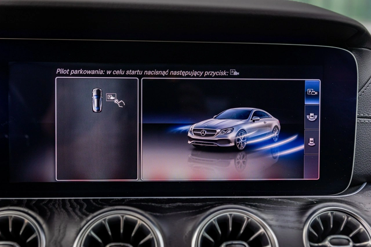 Mercedes E 220 - Zdjęcie 21