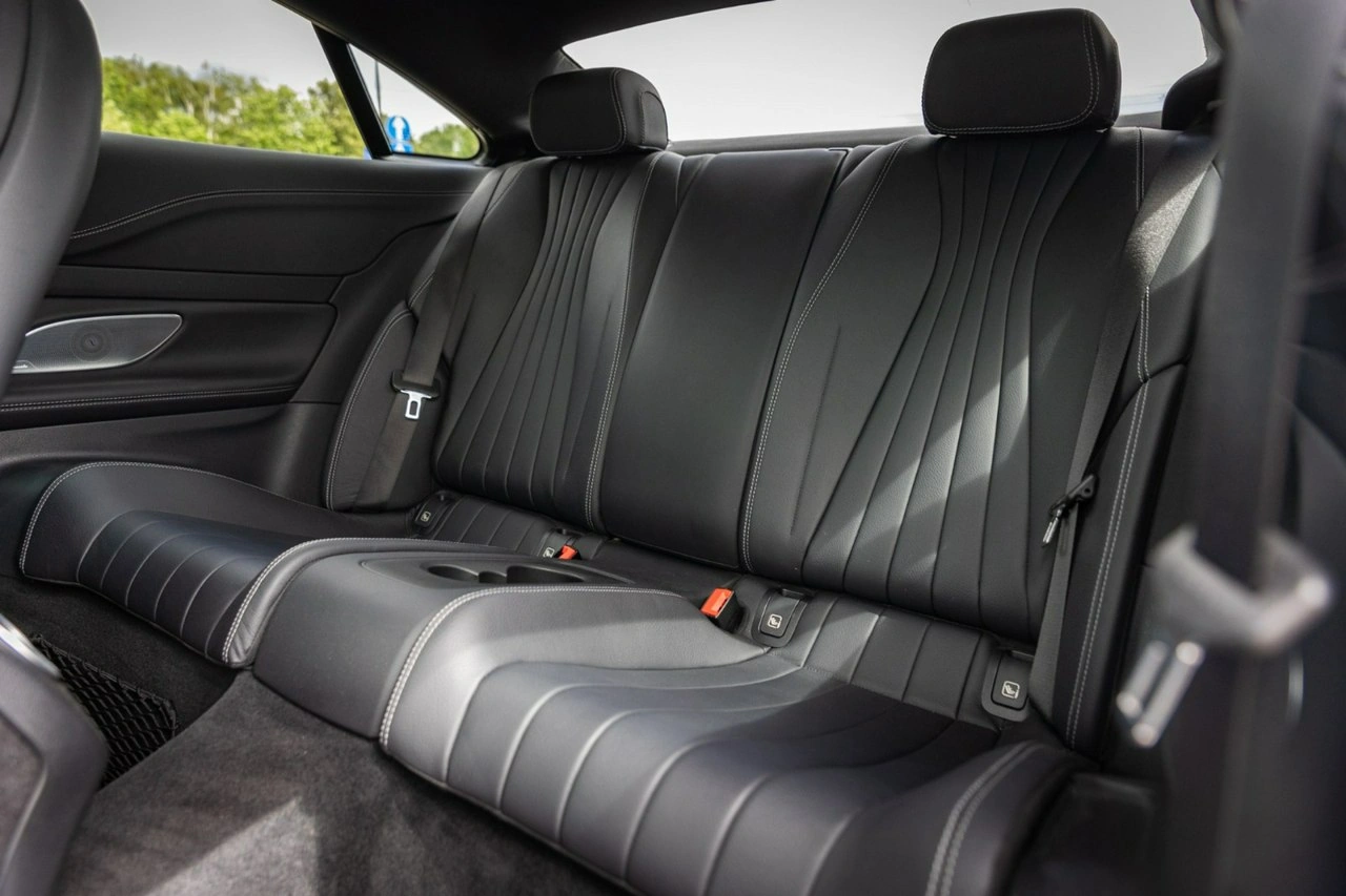 Mercedes E 220 - Zdjęcie 6