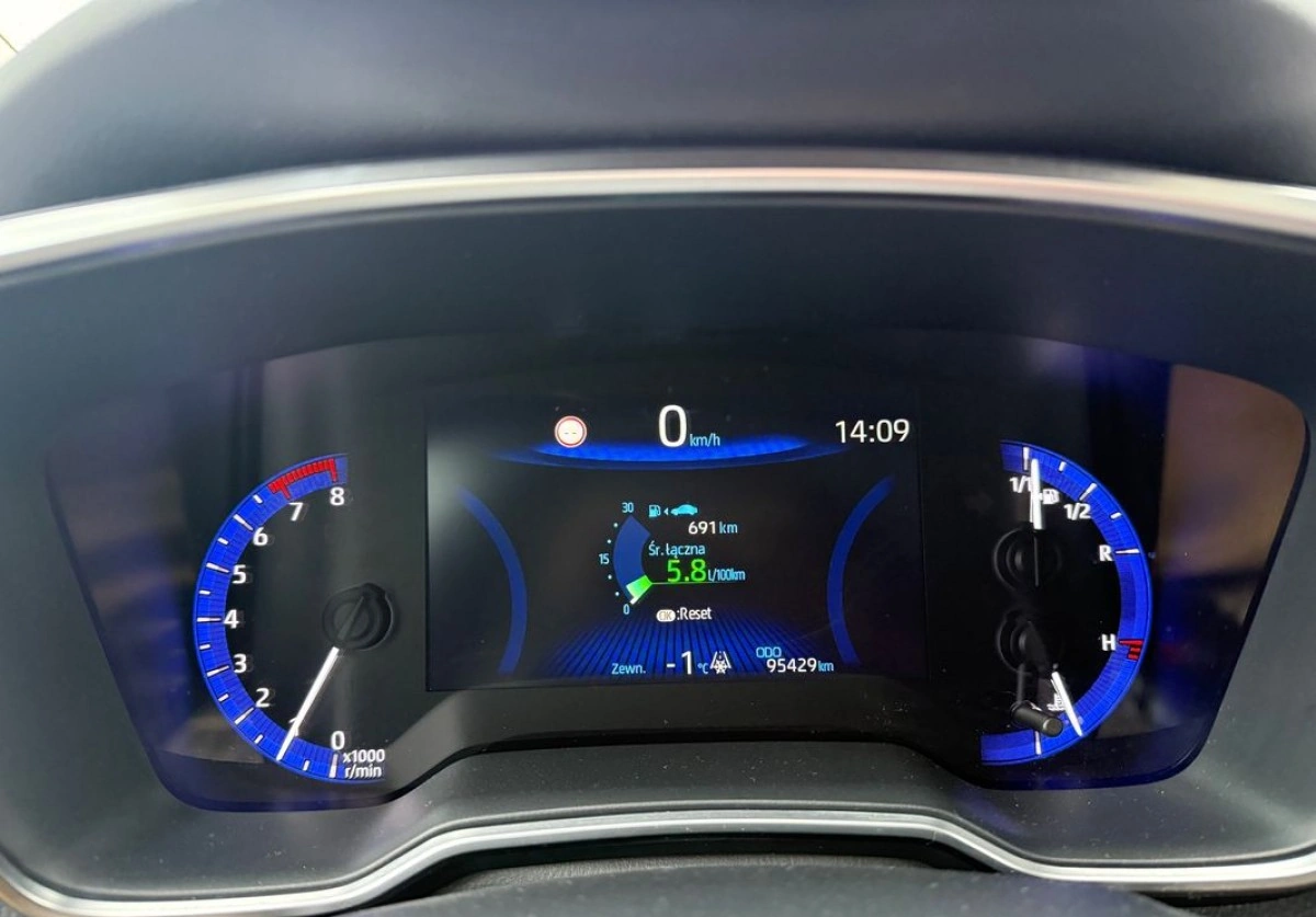 Toyota Corolla - Zdjęcie 18