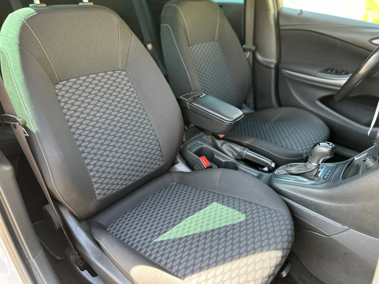 Opel Astra - Zdjęcie 8