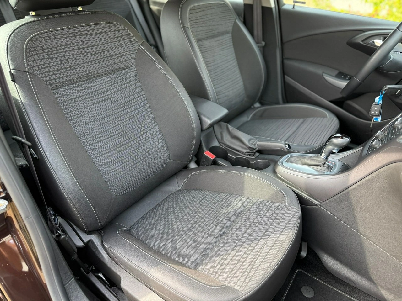 Opel Astra - Zdjęcie 9