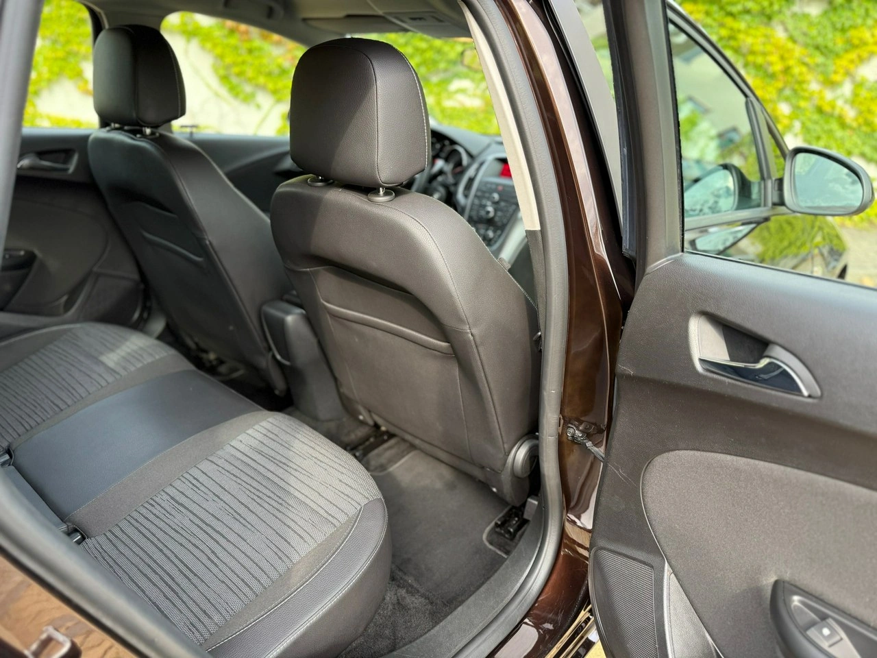 Opel Astra - Zdjęcie 10