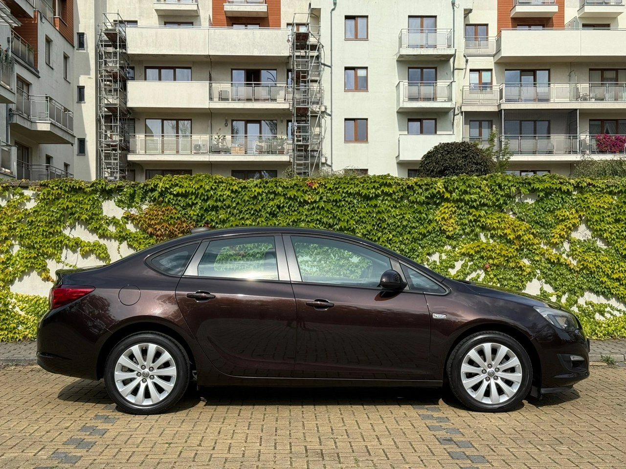 Opel Astra - Zdjęcie 12