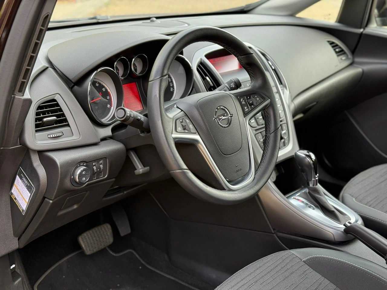 Opel Astra - Zdjęcie 16