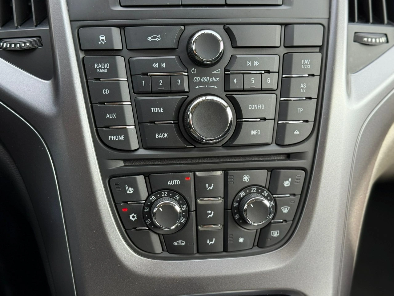 Opel Astra - Zdjęcie 24