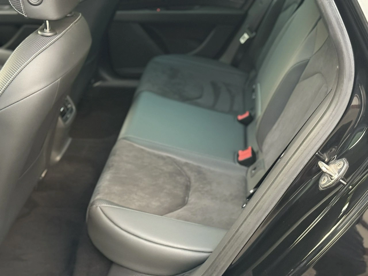 Seat Leon - Zdjęcie 21