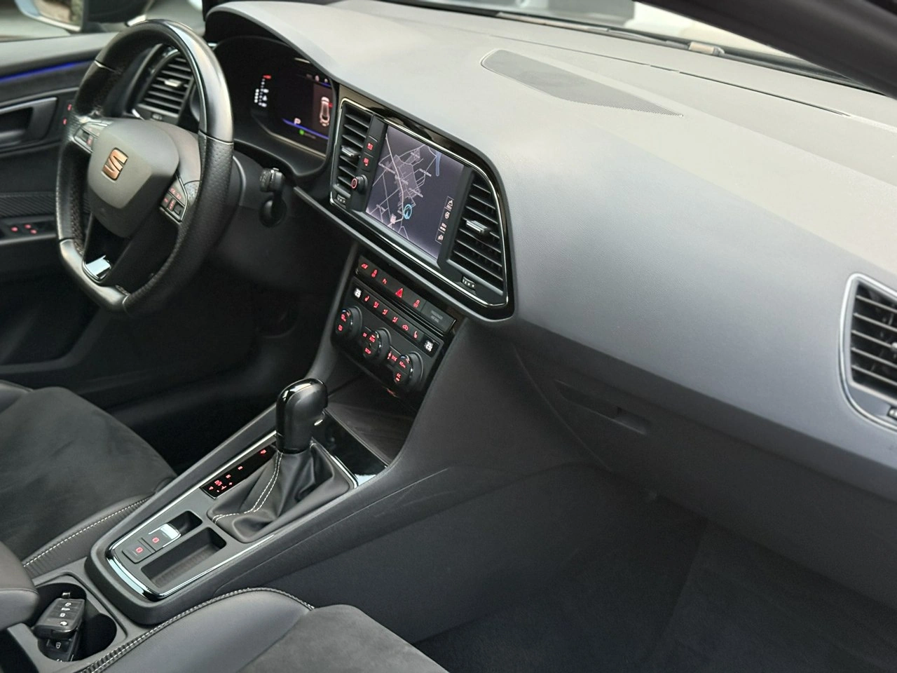 Seat Leon - Zdjęcie 33