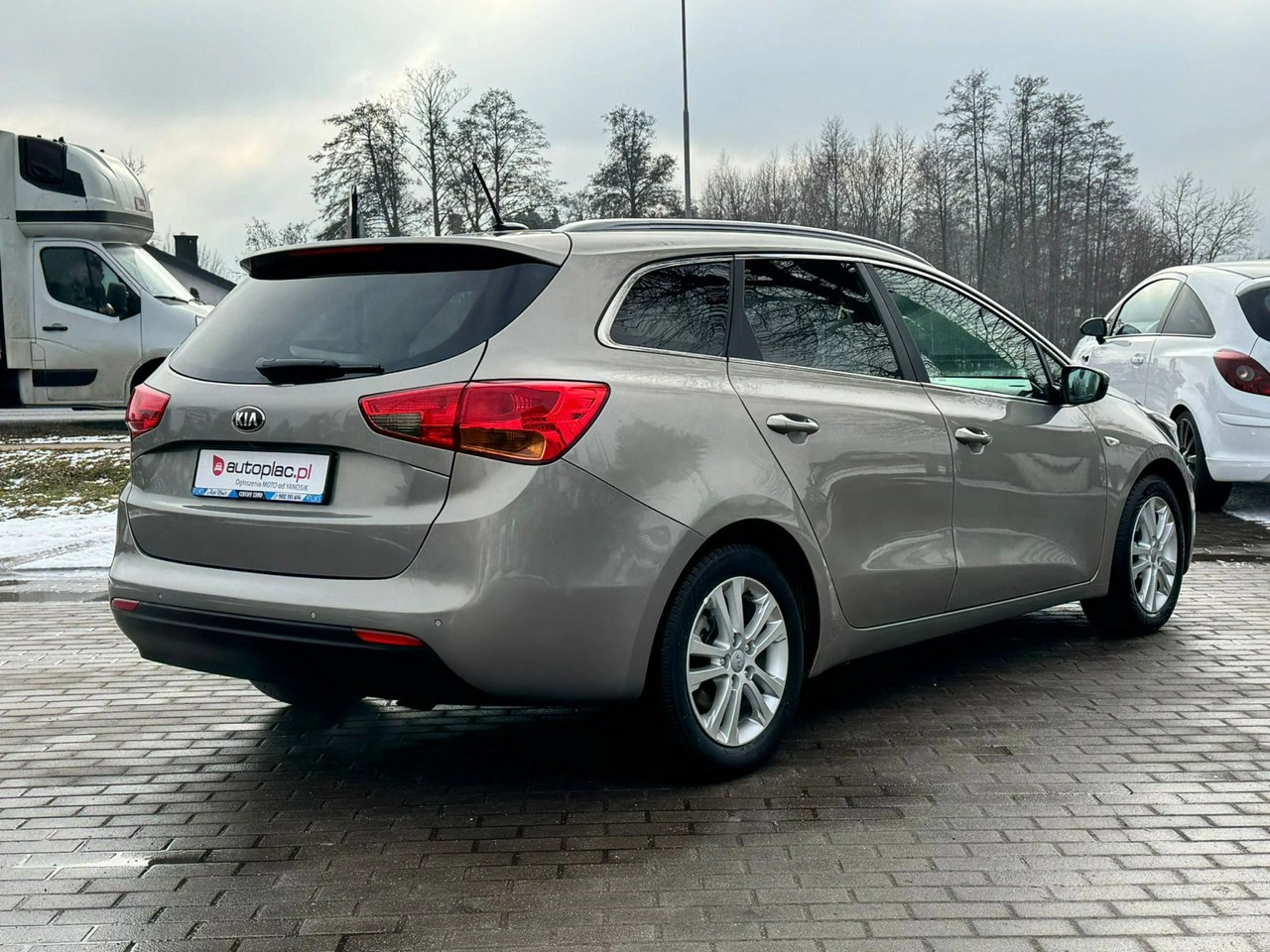 Kia Ceed - Zdjęcie 13