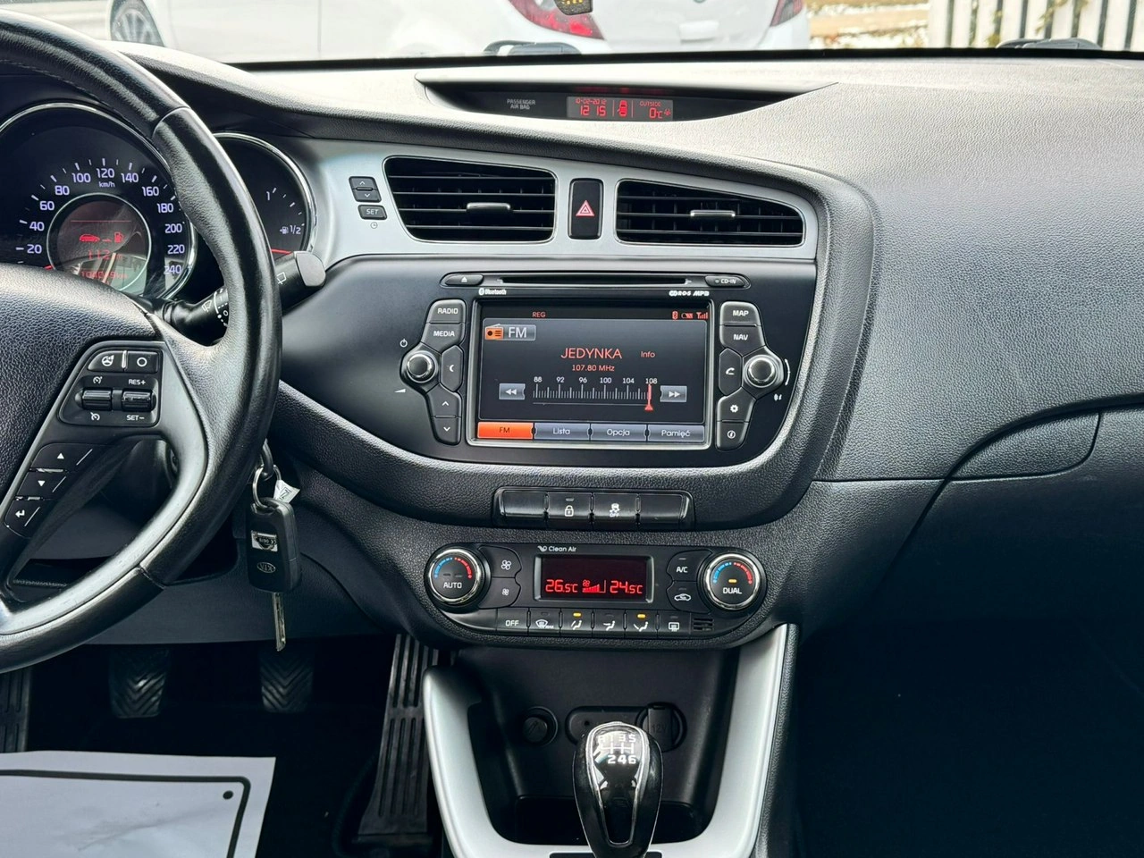 Kia Ceed - Zdjęcie 19