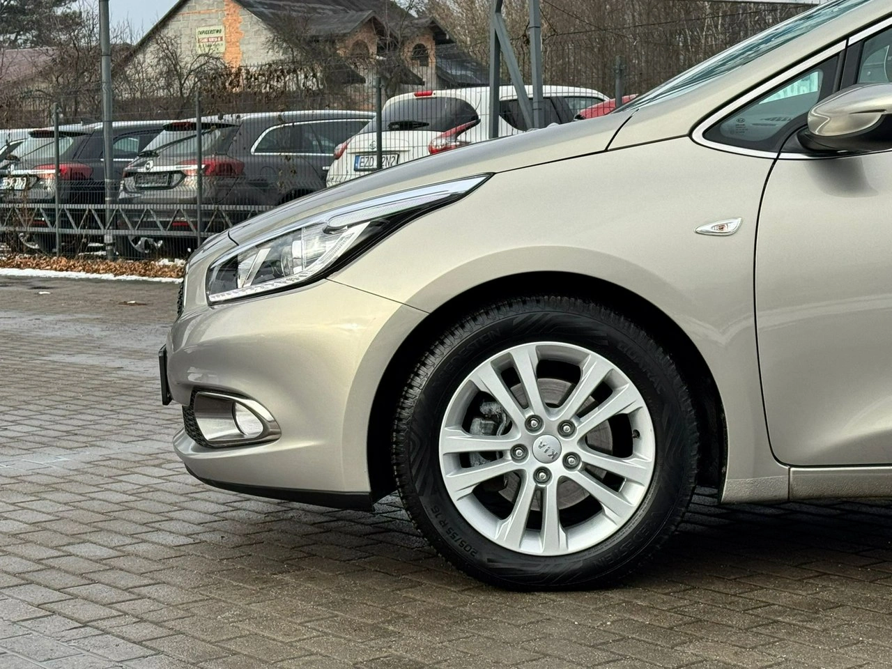 Kia Ceed - Zdjęcie 8