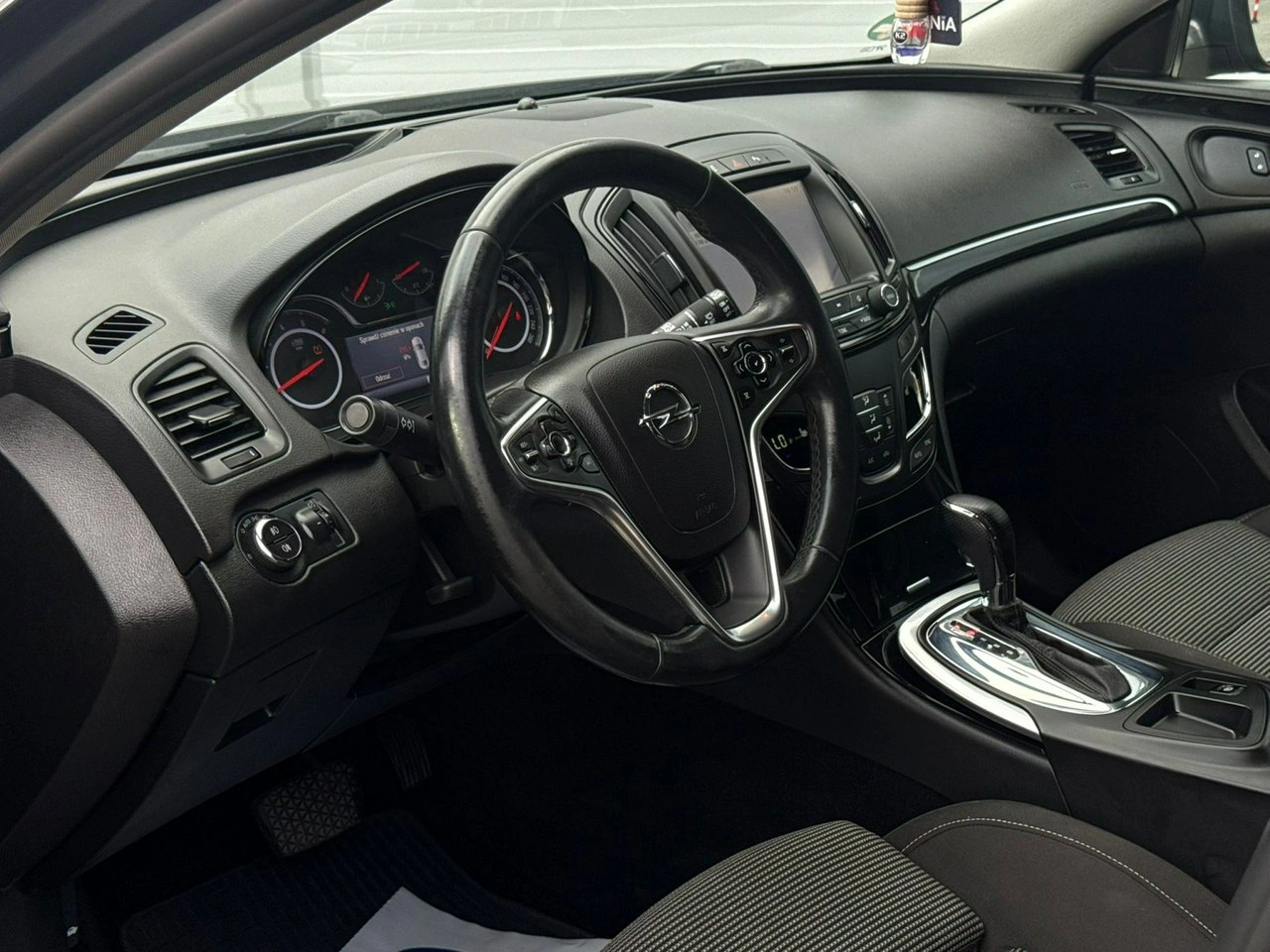 Opel Insignia - Zdjęcie 22