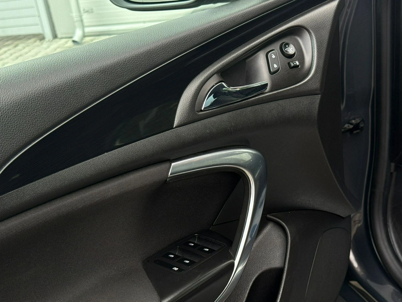 Opel Insignia - Zdjęcie 23