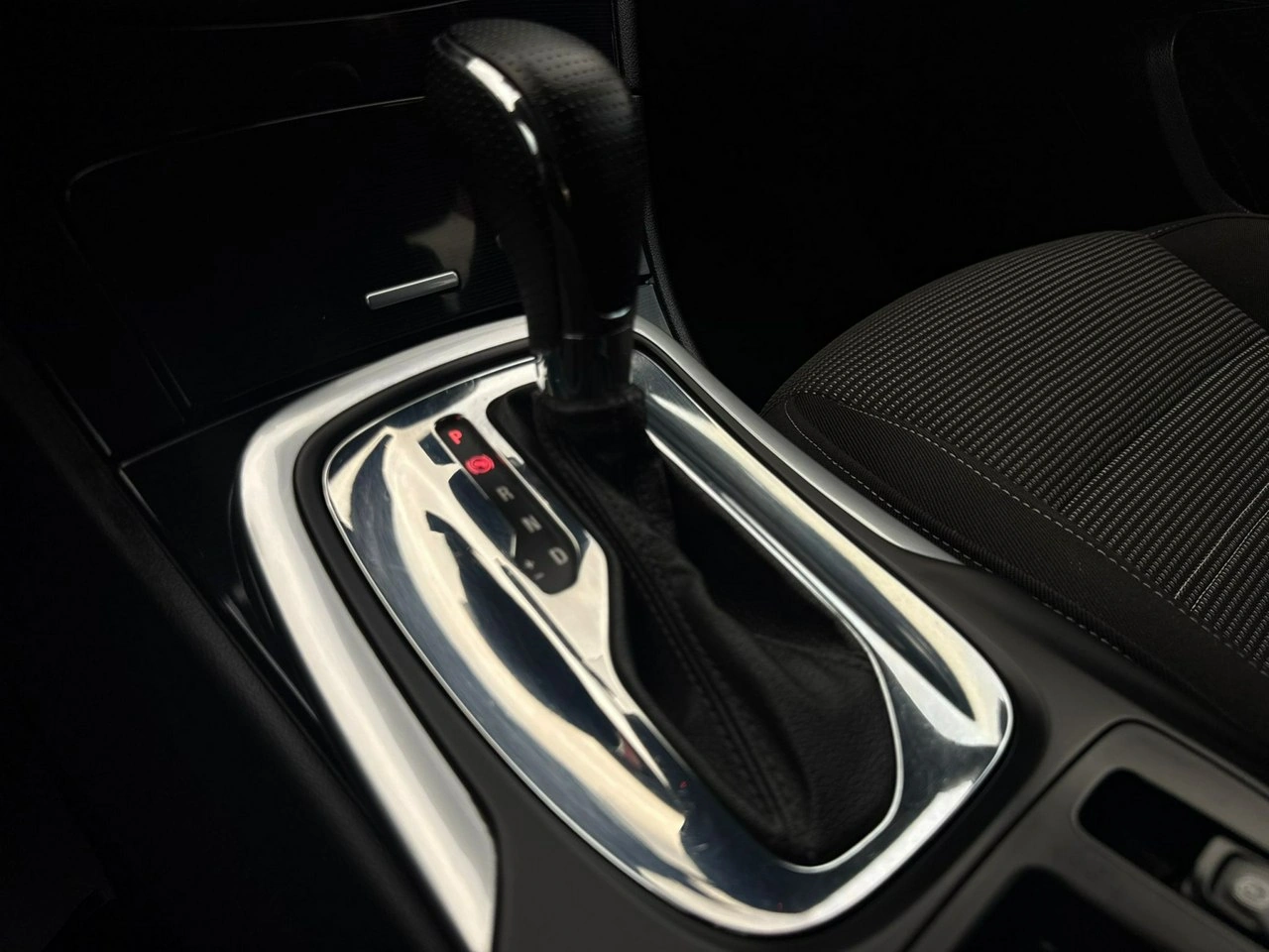 Opel Insignia - Zdjęcie 29