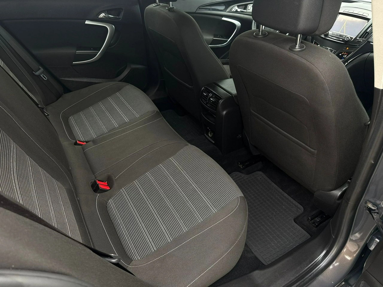 Opel Insignia - Zdjęcie 33