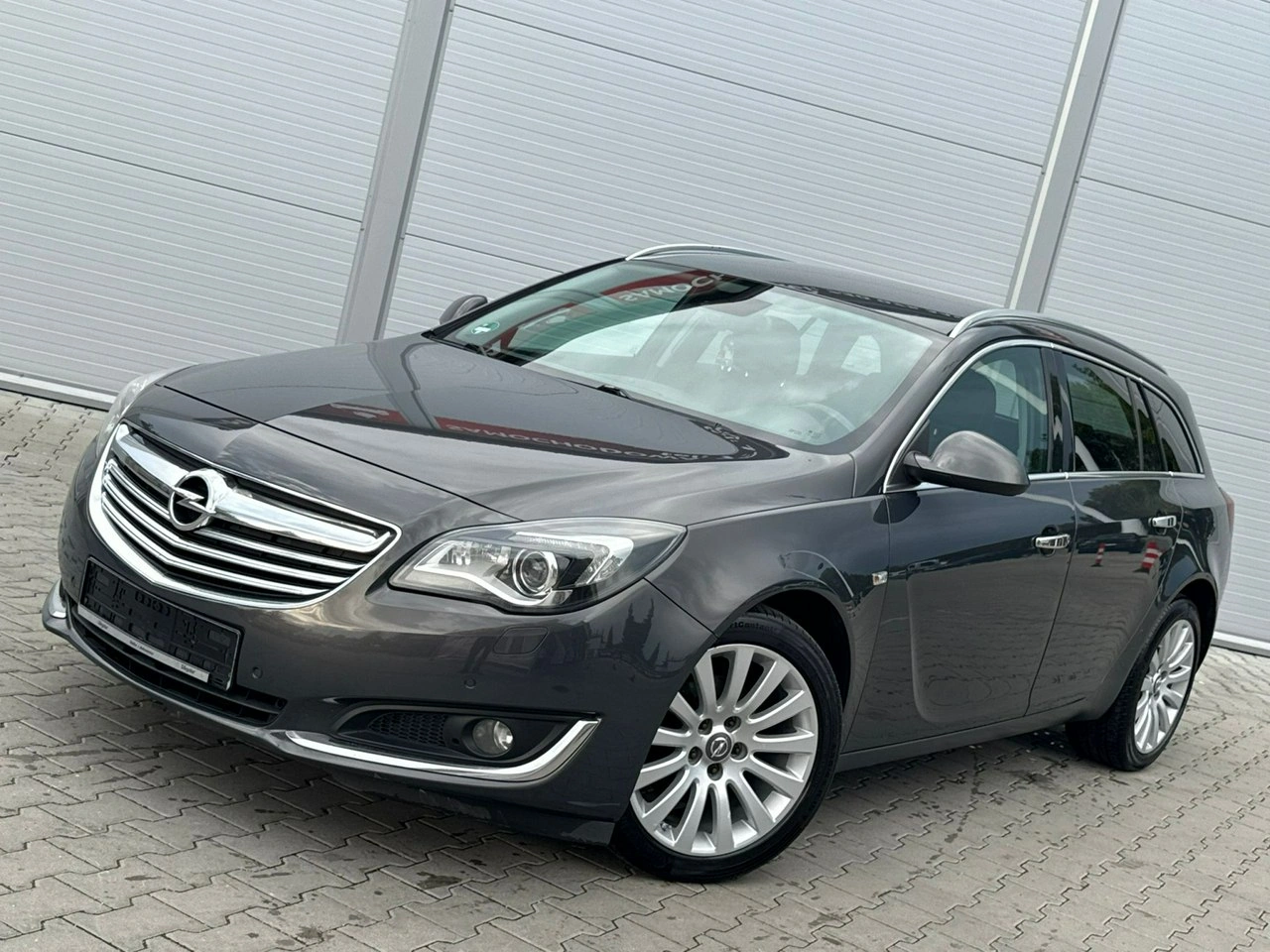 Opel Insignia - Główne zdjęcie
