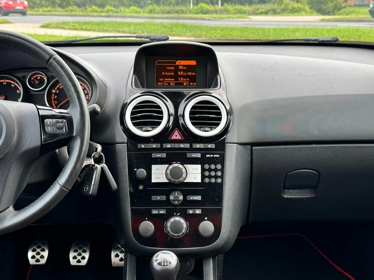 Opel Corsa - Zdjęcie 20