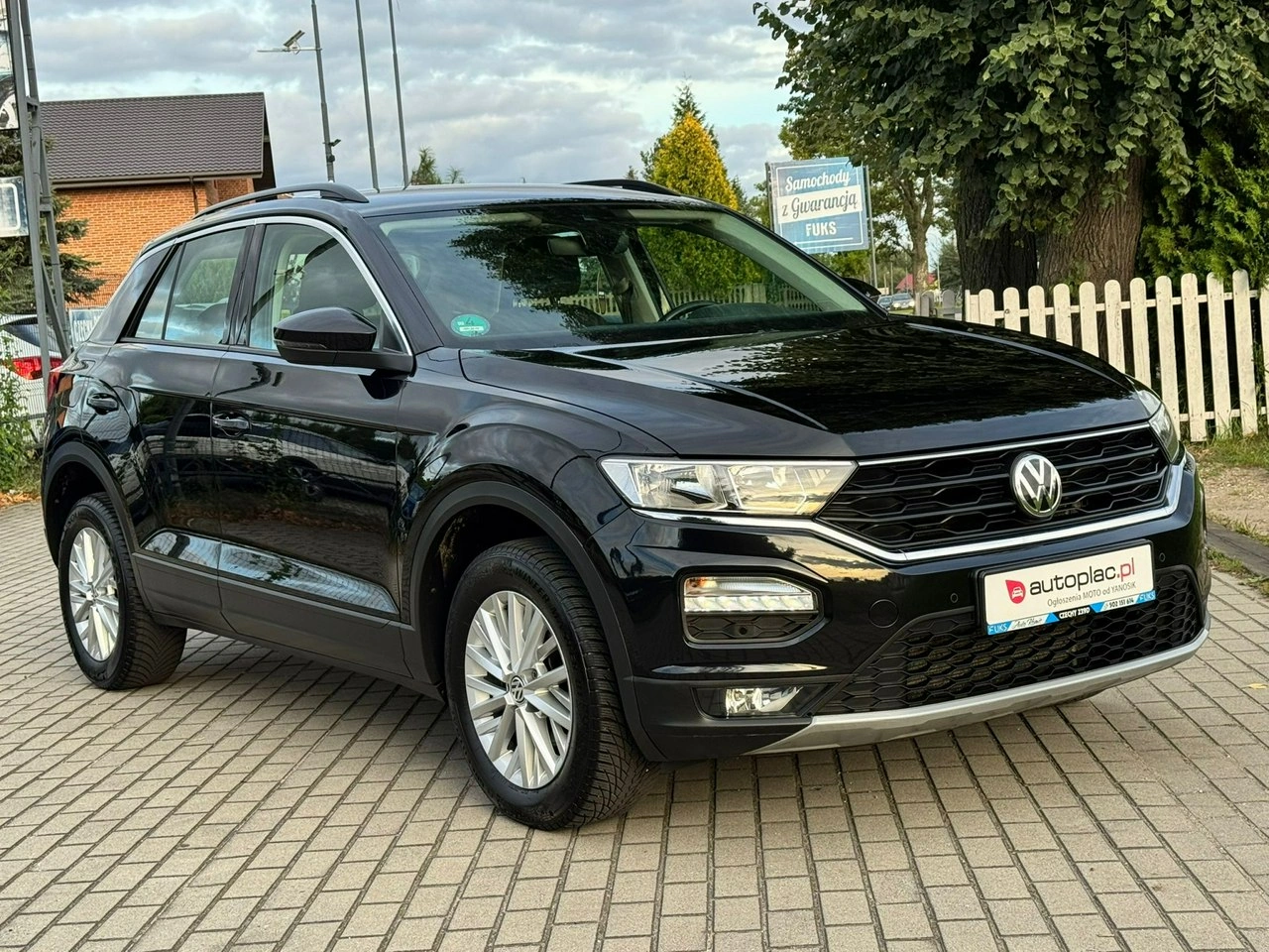 Volkswagen T-Roc - Zdjęcie 17